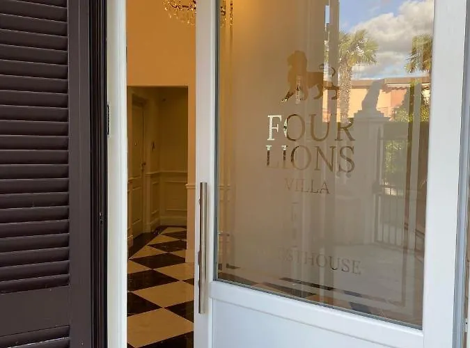 Πανσιόν Four Lions Πίζα